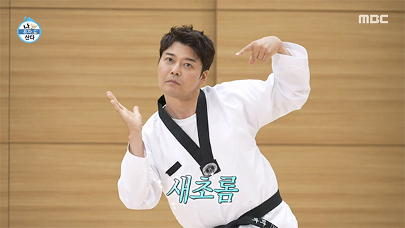 대기하던 초대 가수의 정체는?!😲 숨 막히는 전현무의 <잇츠 무>✨