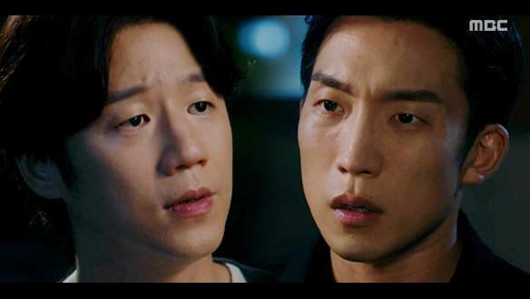 “너 킹피셔랑 한패냐?“ 보나(공효진)를 향한 의심으로 태성(정준원)을 몰아붙이는 동진(이상이)