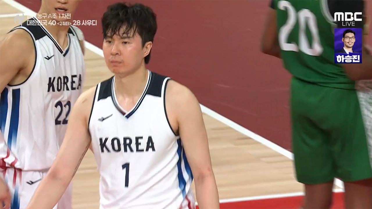 타이트한 수비를 끊어내는 2쿼터 이현중의 착실한 득점!