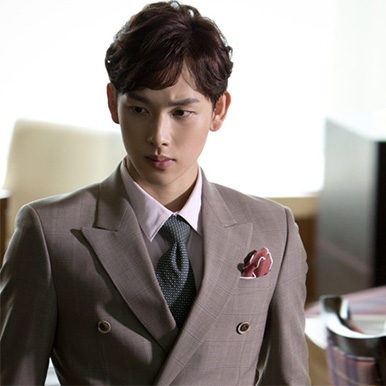 윤양하(장동우)