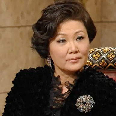 신정옥(신여사)