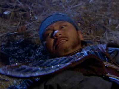 정탐하는 무리를 습격하는 오마협과 재무묵. 클립 이미지