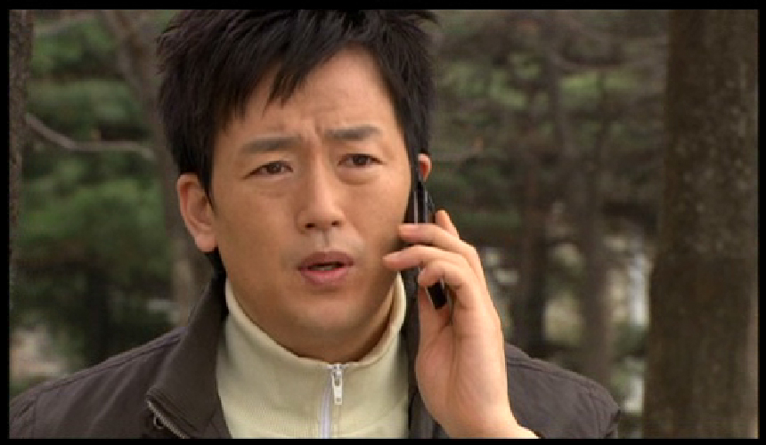 히트팀 심형사의 비리를 알게되고, 심형사는 해외도주를 계획한다. 클립 이미지