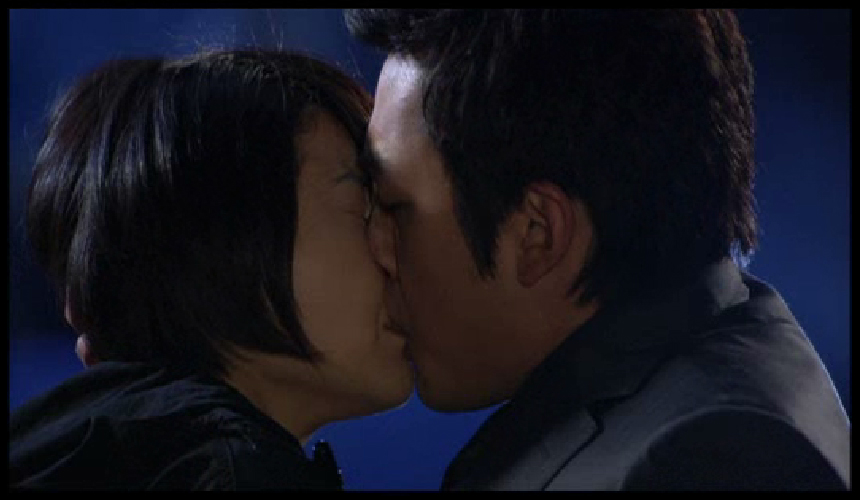 "나 너한테..." 재윤 기습뽀뽀하다.♡.♡  클립 이미지