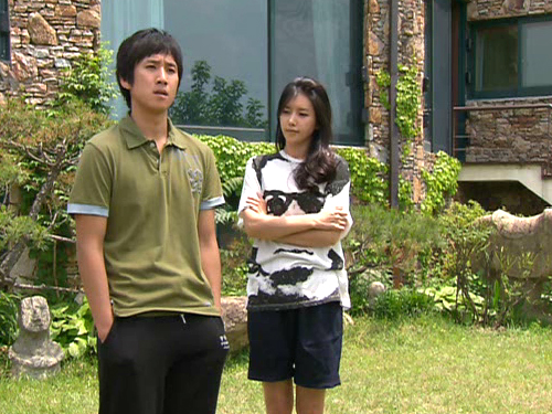 한유주(채정안)에게 다시 만나지 말자고 말하는 한성(이선균)..