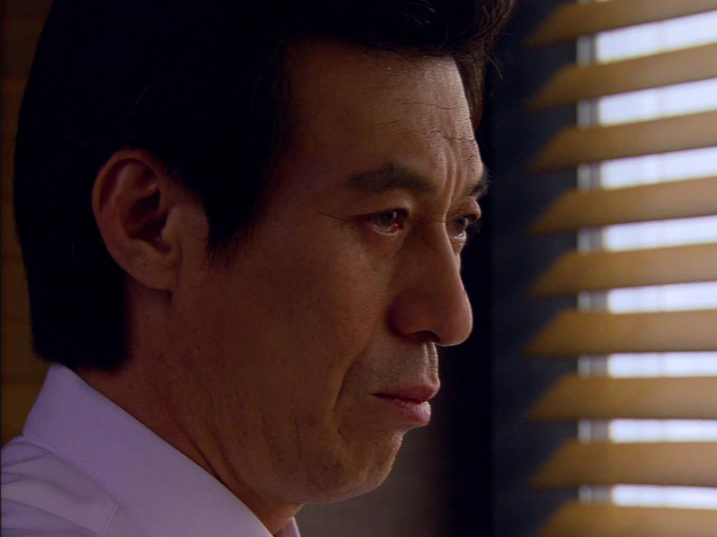 정부장에게 변씨가 죽었다고 알리는 오팀장 클립 이미지