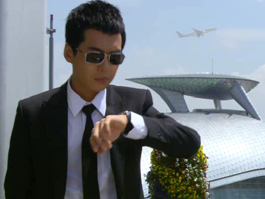 수현(이준기)은 수상한 사내를 쫓고, 민기(정경호)는 여인을,,, 클립 이미지