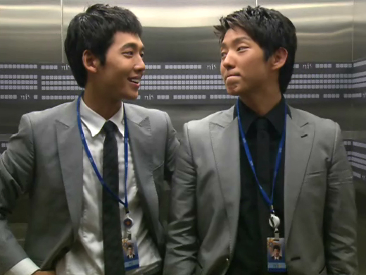 NIS 해외1팀 이수현, 정보분석팀 강민기. 클립 이미지