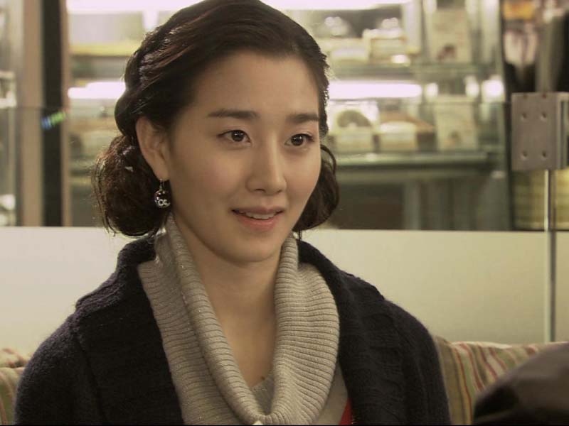 조계장은 도담에게 하계장을 좋아하는지 묻는다. 클립 이미지