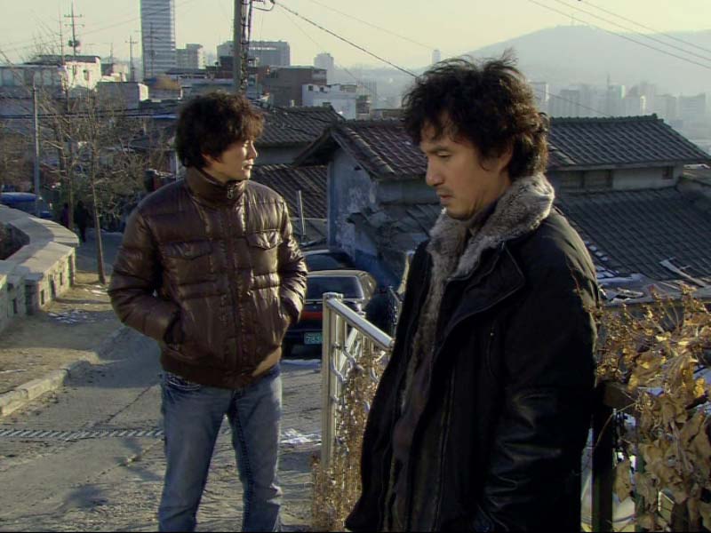 청소부 아저씨네 집에 찾아간 강국은 그 곳에서 은성을 만나게 된다. 클립 이미지