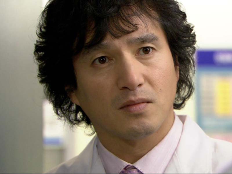 강국은 김태준에게 은성에게 사과하라고 말한다.