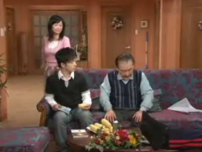 영어단어 생각하며 괴로워하는 순재 클립 이미지