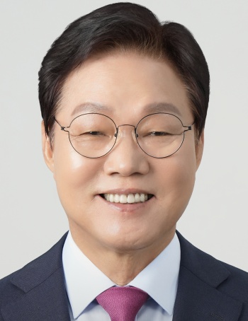 박완수